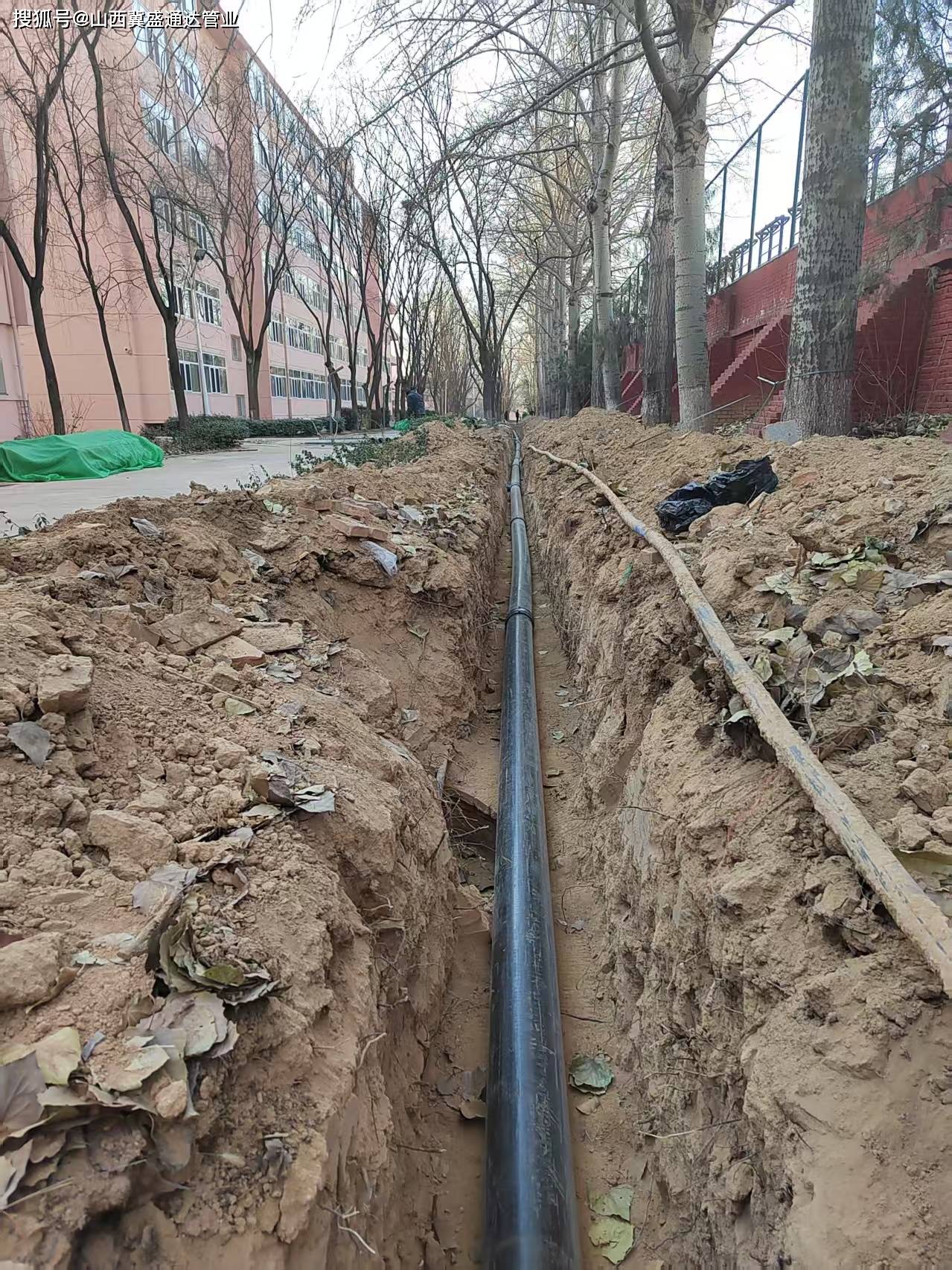 山西冀盛通达管业,太原pe管工地施工现场实拍
