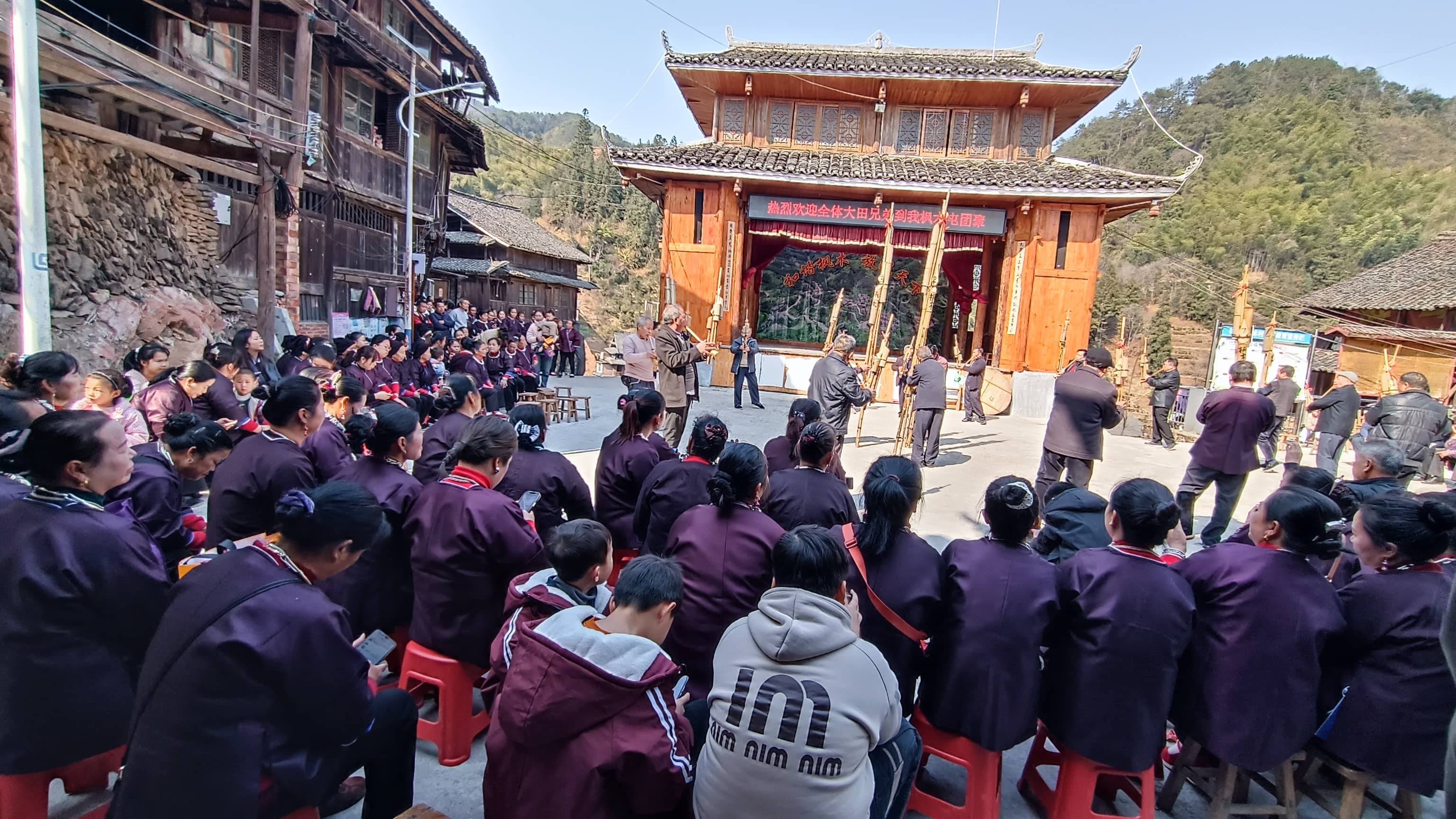 广西三江林溪镇:"月也传情,禁毒守护家园安宁"