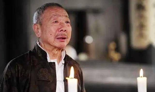 "燕赤霞"午马葬礼:成龙,洪金宝扶灵,刘晓庆献上花圈以示哀思