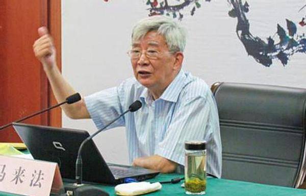 马云的父亲马来法,不沾富豪儿子的光,一家人各有各的事业
