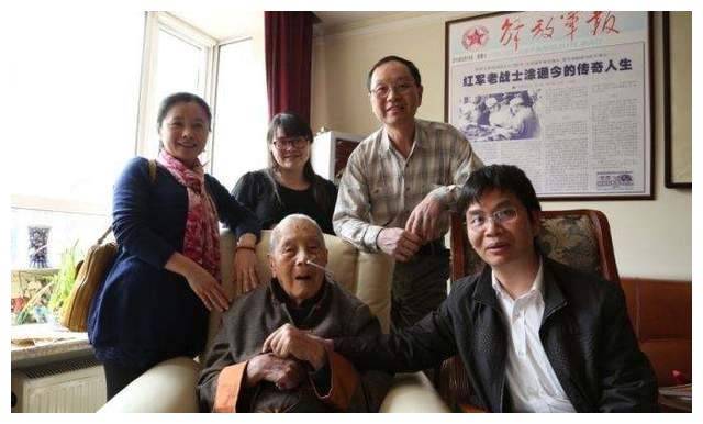 婚前"破例"请吃饭,妻子只要一碗红烧肉