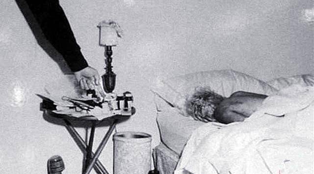 的下落,而且当时法医们写下了关于梦露之死的723页的尸体报告也只剩下