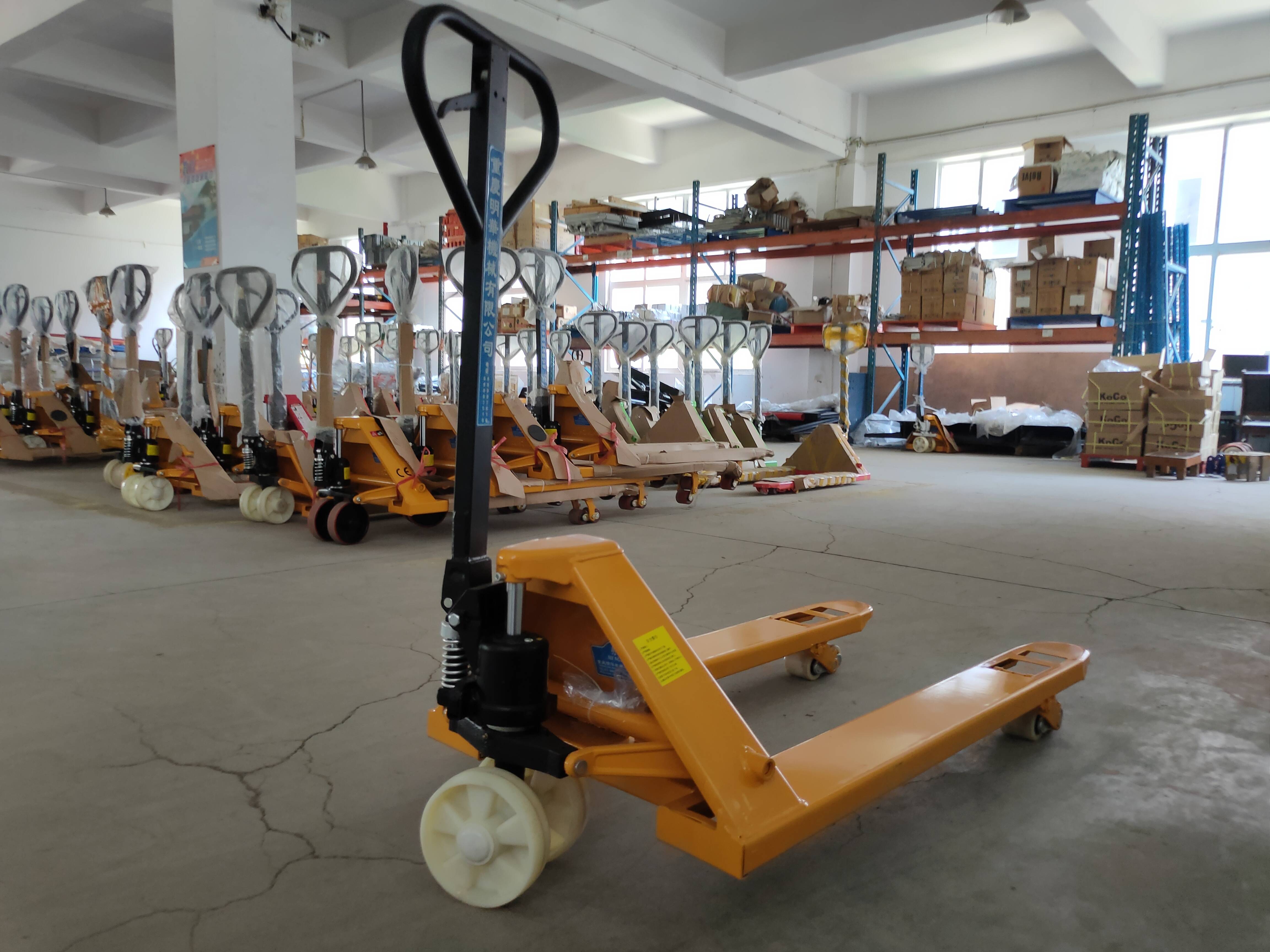 手动搬运车使用方法详解