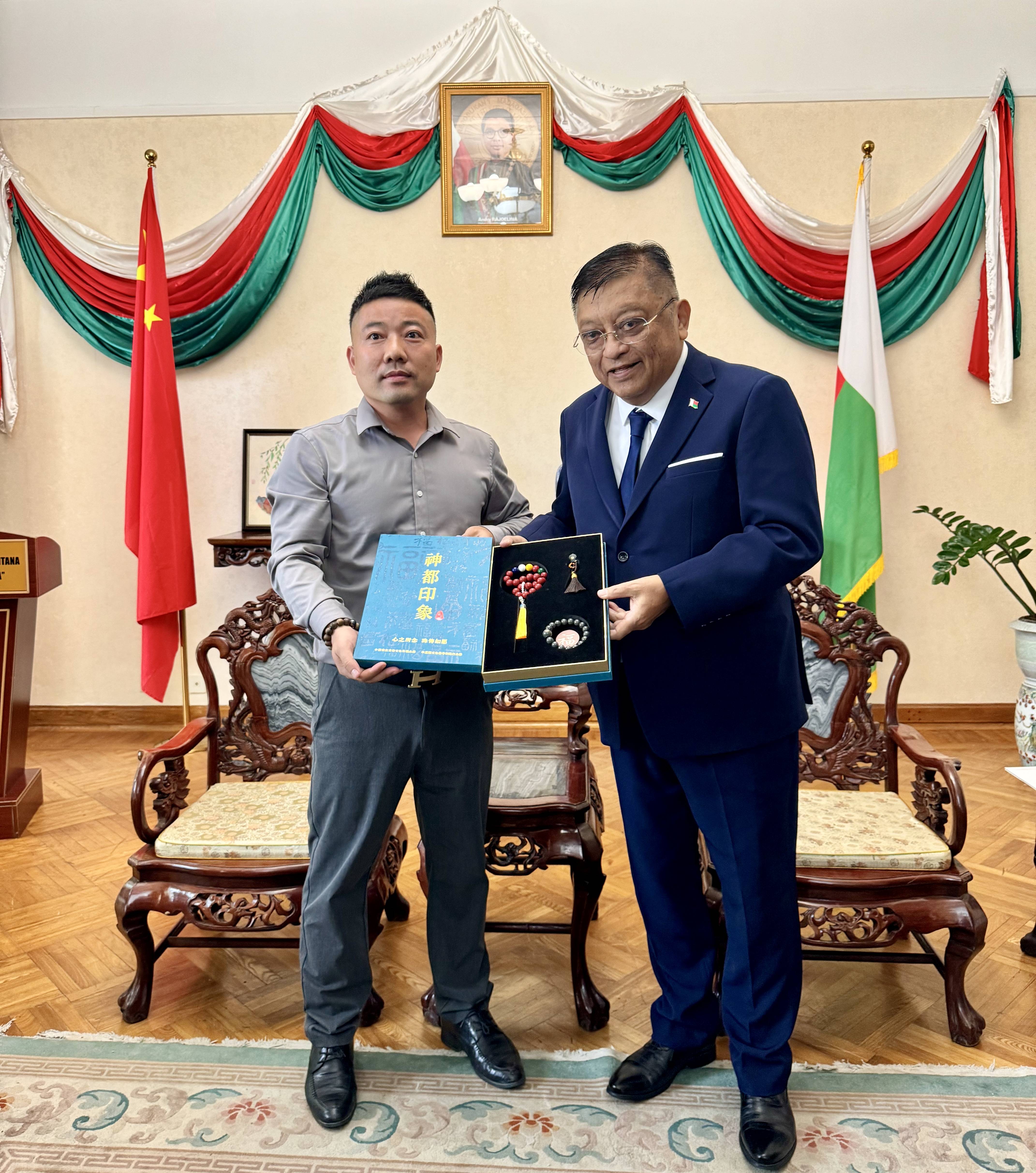 "神都印象品牌"被列为马达加斯加共和国驻华大使馆指定合作文化品牌