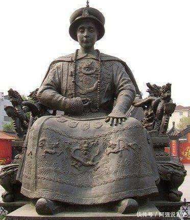 皇帝画像见得多了，沈阳皇寺广场的满清十二帝雕像有没见过_搜狐网