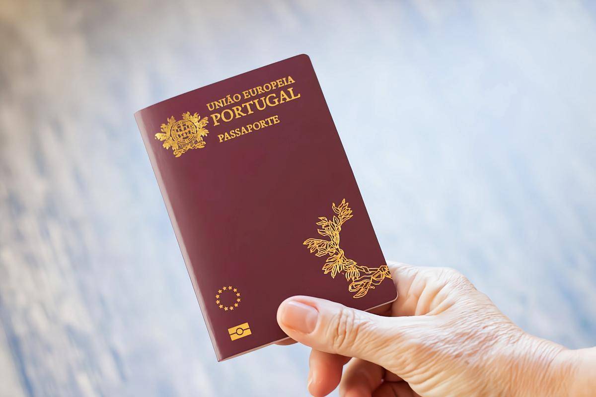 全球最好用的护照之一，也可以说欧洲要求最简单的护照_搜狐网