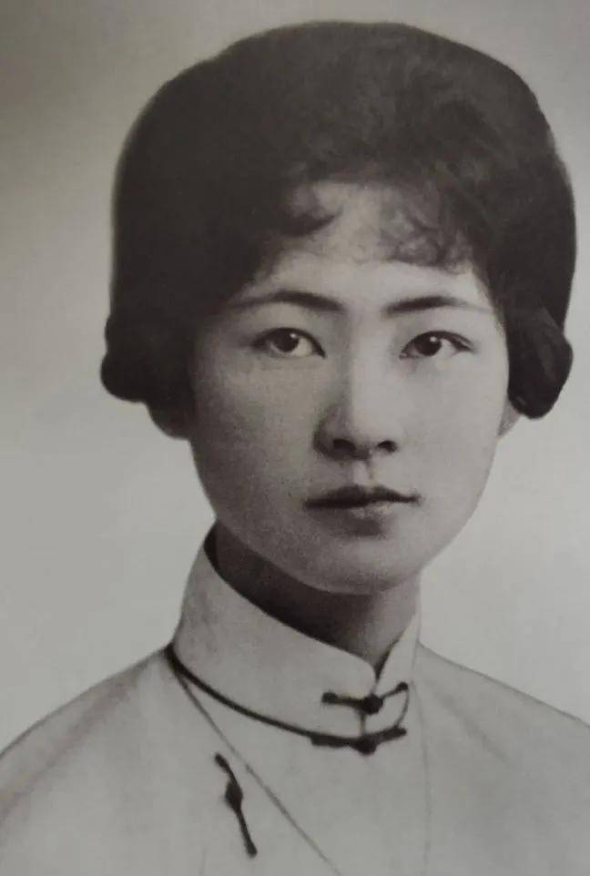 冰心对林徽因评价__林徽因说冰心