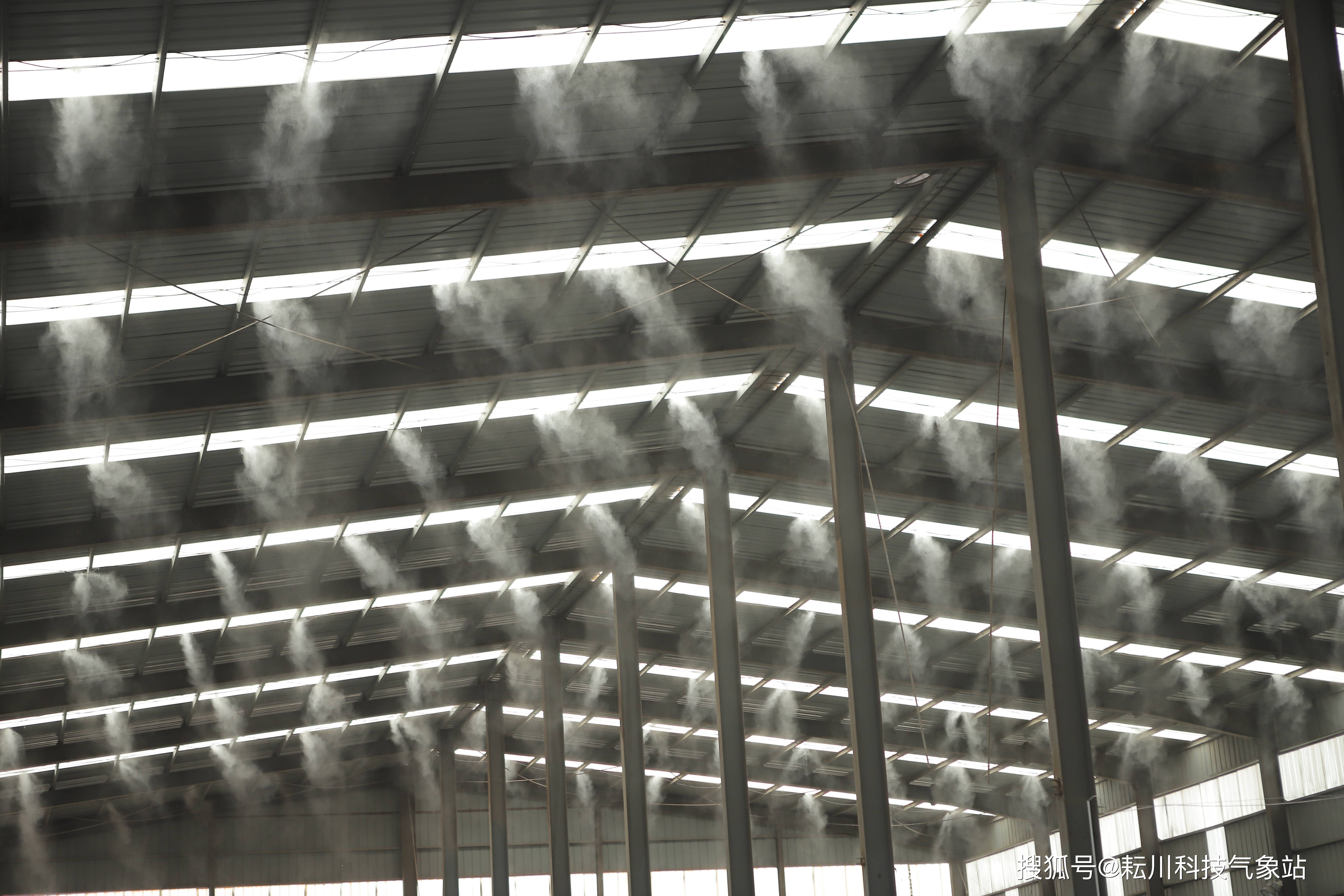 料棚喷雾降尘系统:工业粉尘的"克星"