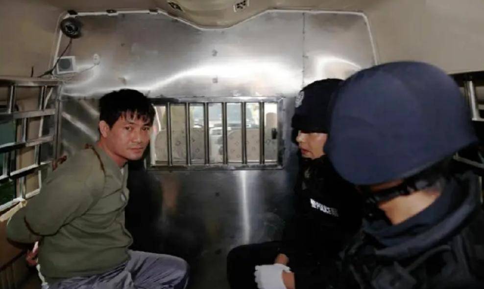 湄公河主犯糯康被执行死刑现场,连续多日不睡觉,用中文说了句话