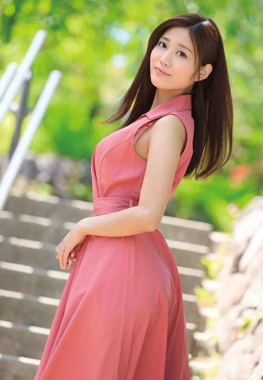 97年战神神宫寺奈绪杀疯了！这颜值这实力日本娱乐圈要变天！_表演_女孩_时间