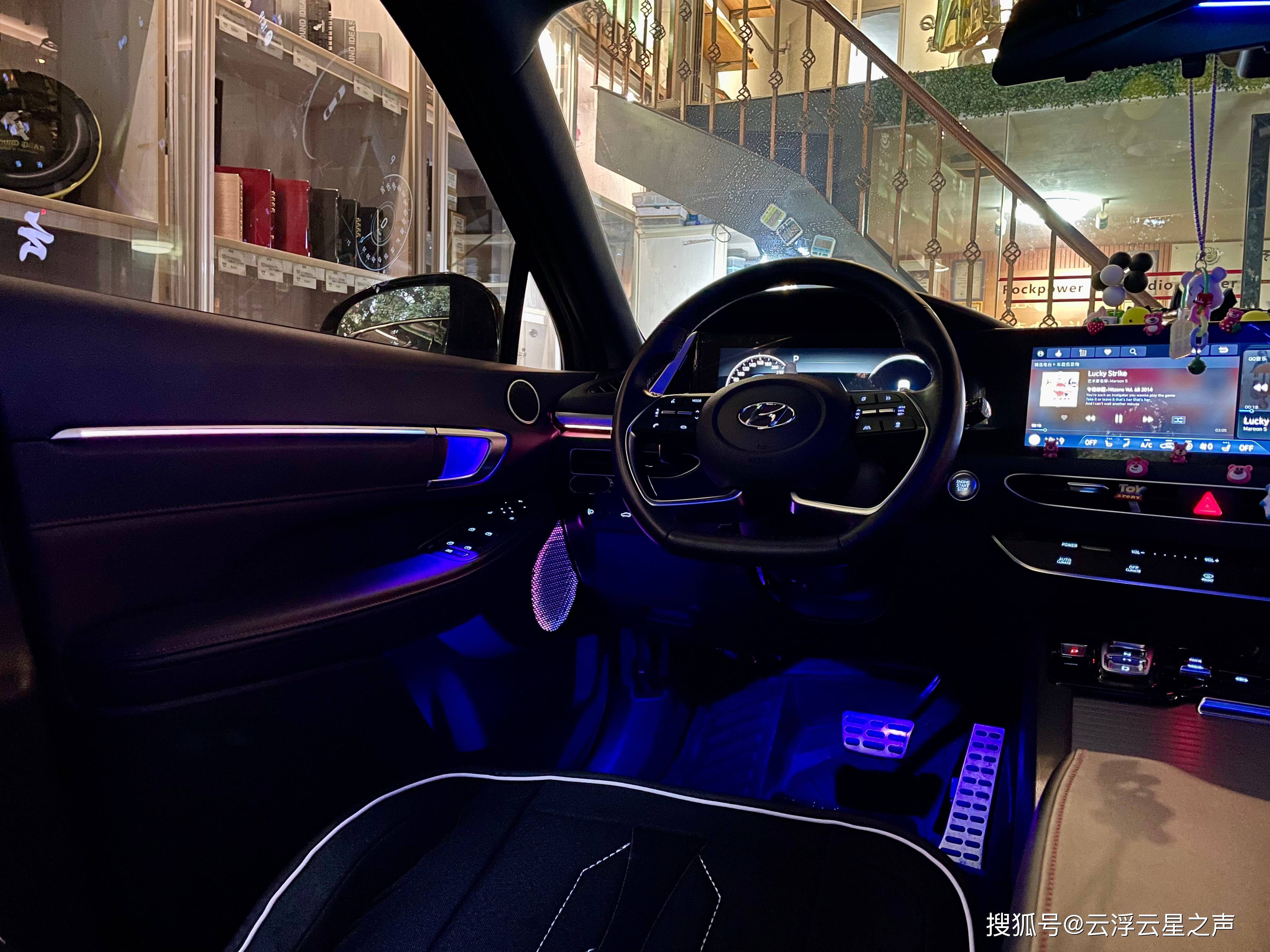 大能蓝金刚四门隔音 专用幻彩氛围灯