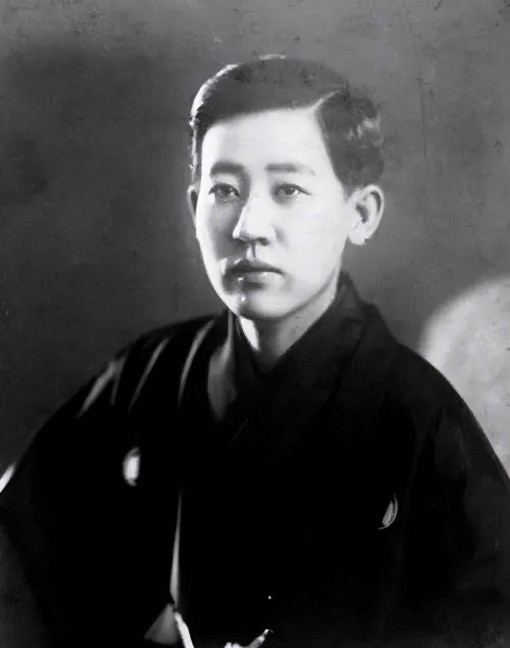 川岛芳子美丽无比?执行抓捕的军统回忆:全身有针孔,分不清男女