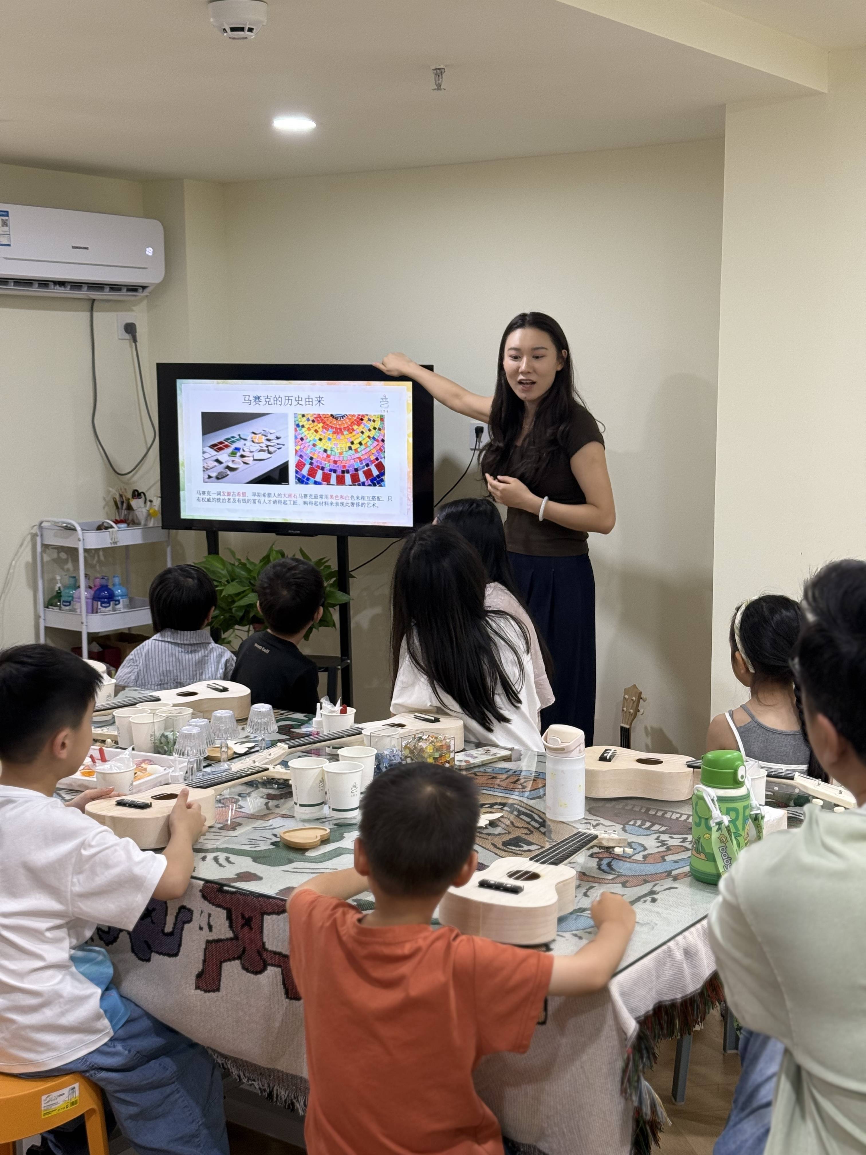 艺思童少儿美术培训:创意绘画课程,点燃孩子灵感