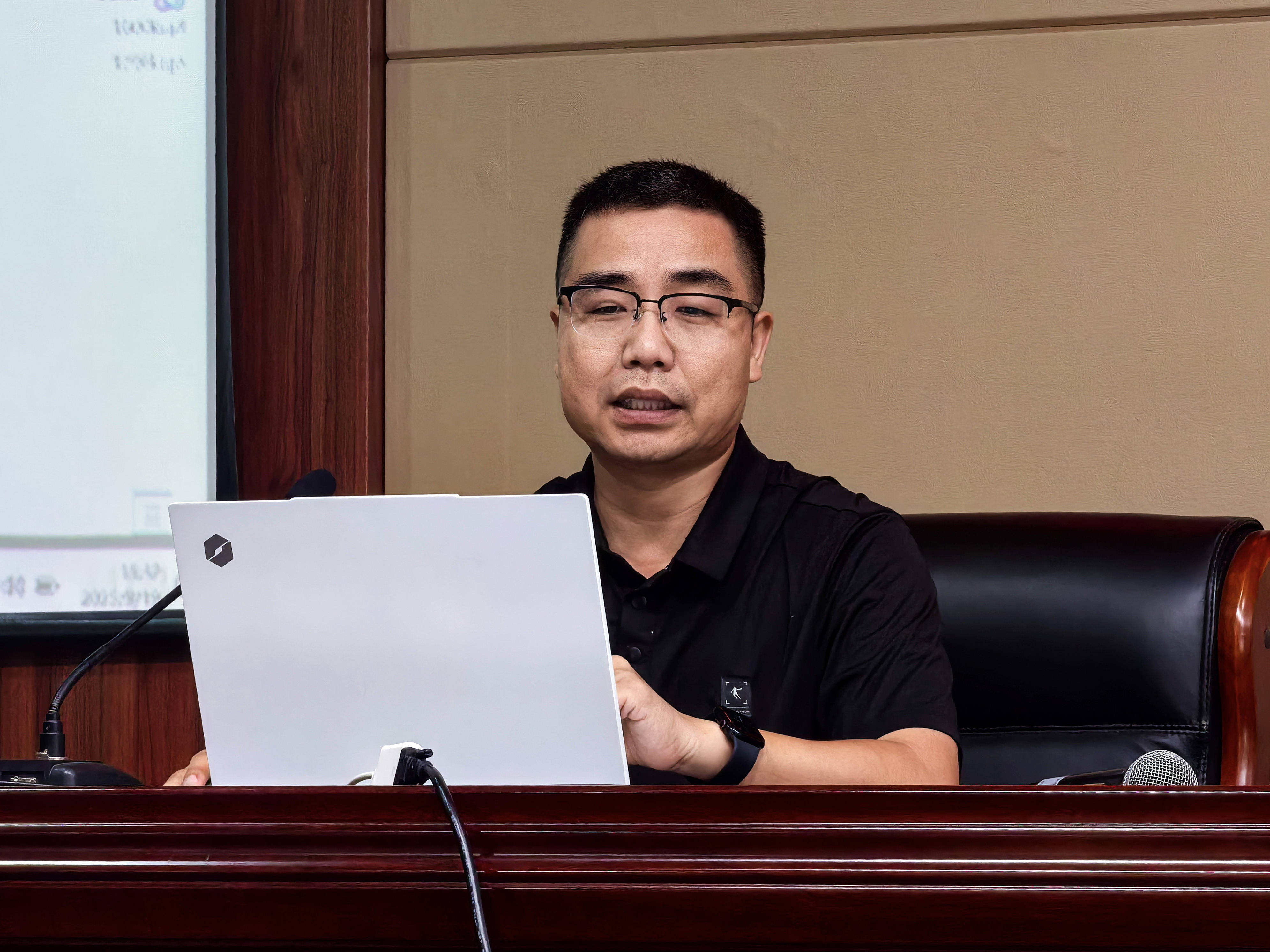 踔厉奋发赢未来 郑州十中召开高三新学年启动大会