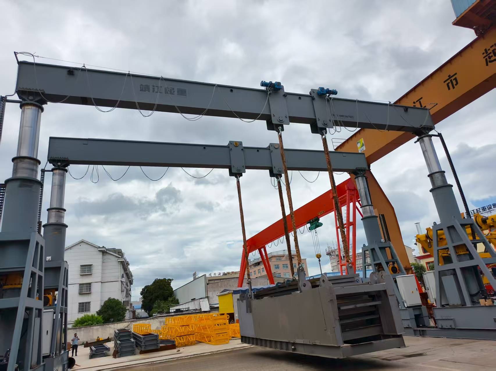 1000吨起重范围,轻松搞定重型吊装任务