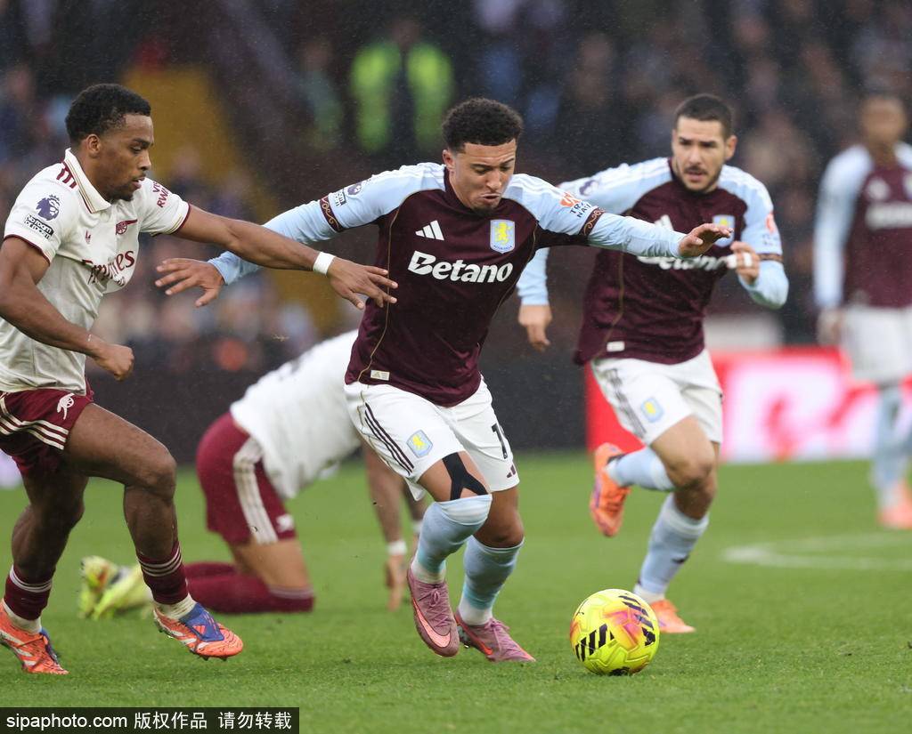 英超-特罗萨德替补破门 阿森纳1-2遭维拉读秒绝杀