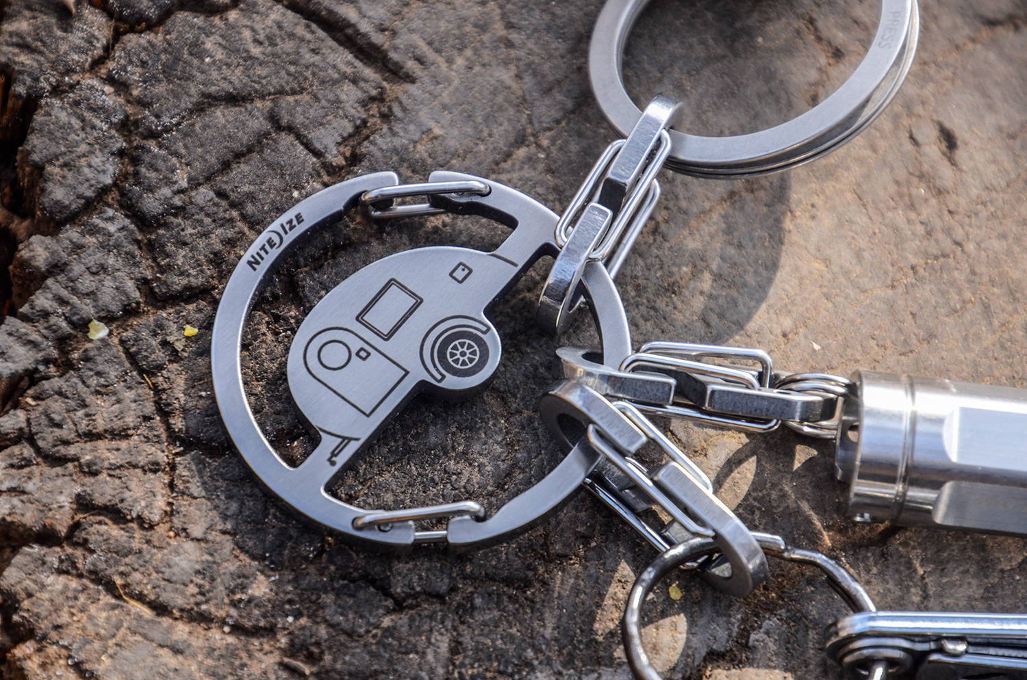 小到隐形，牢到离谱：奈爱迷你钥匙扣