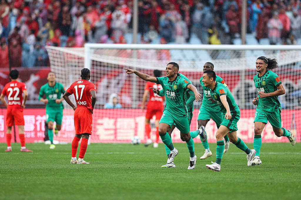 立竿见影！国安摒弃无效传控即夺冠 海港三连亚太尴尬