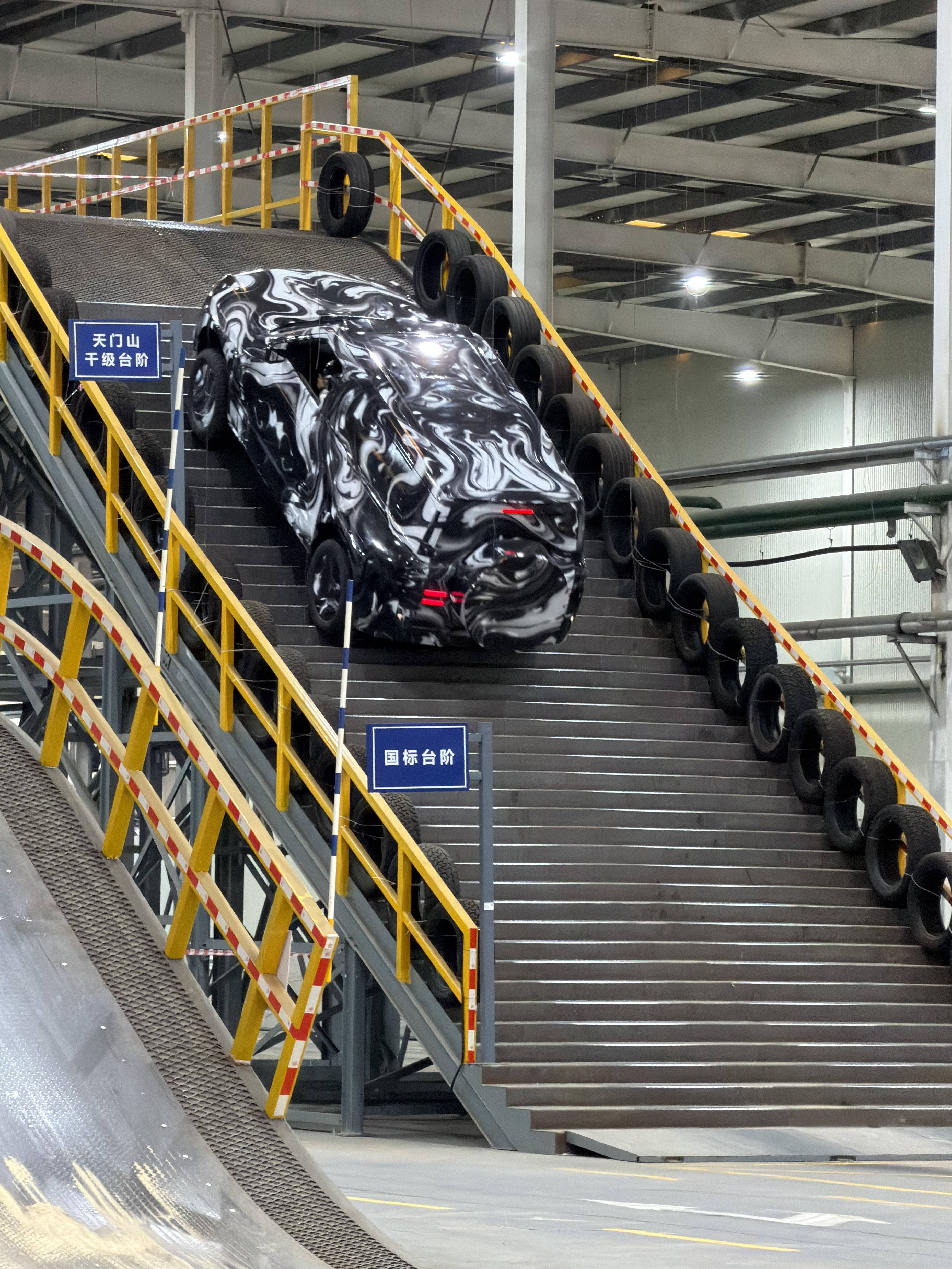 速看！3月5日比亚迪颠覆发布，仰望新车越野超猛