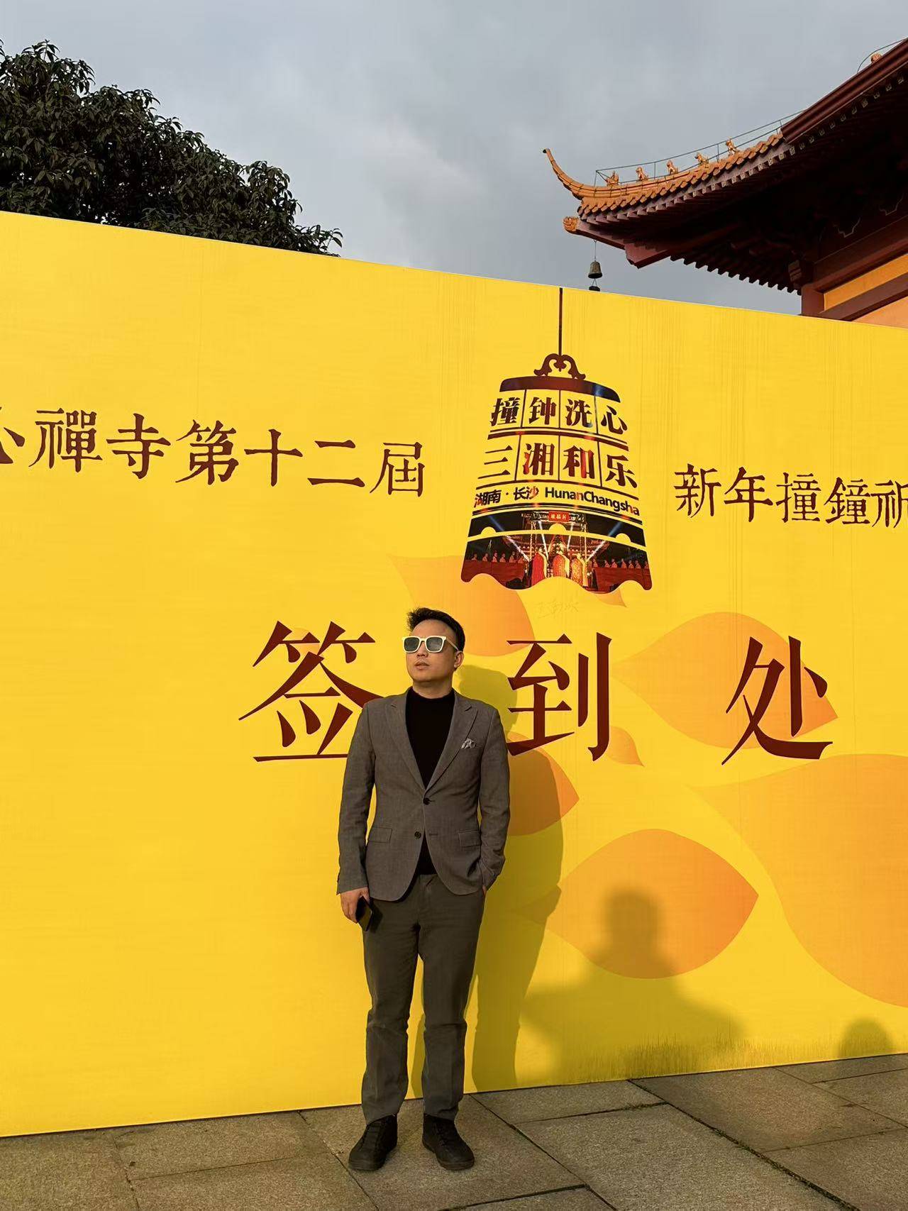 热点炸屏!美团京东屏蔽竞品AI大模型,2026大模型发展何去何从?