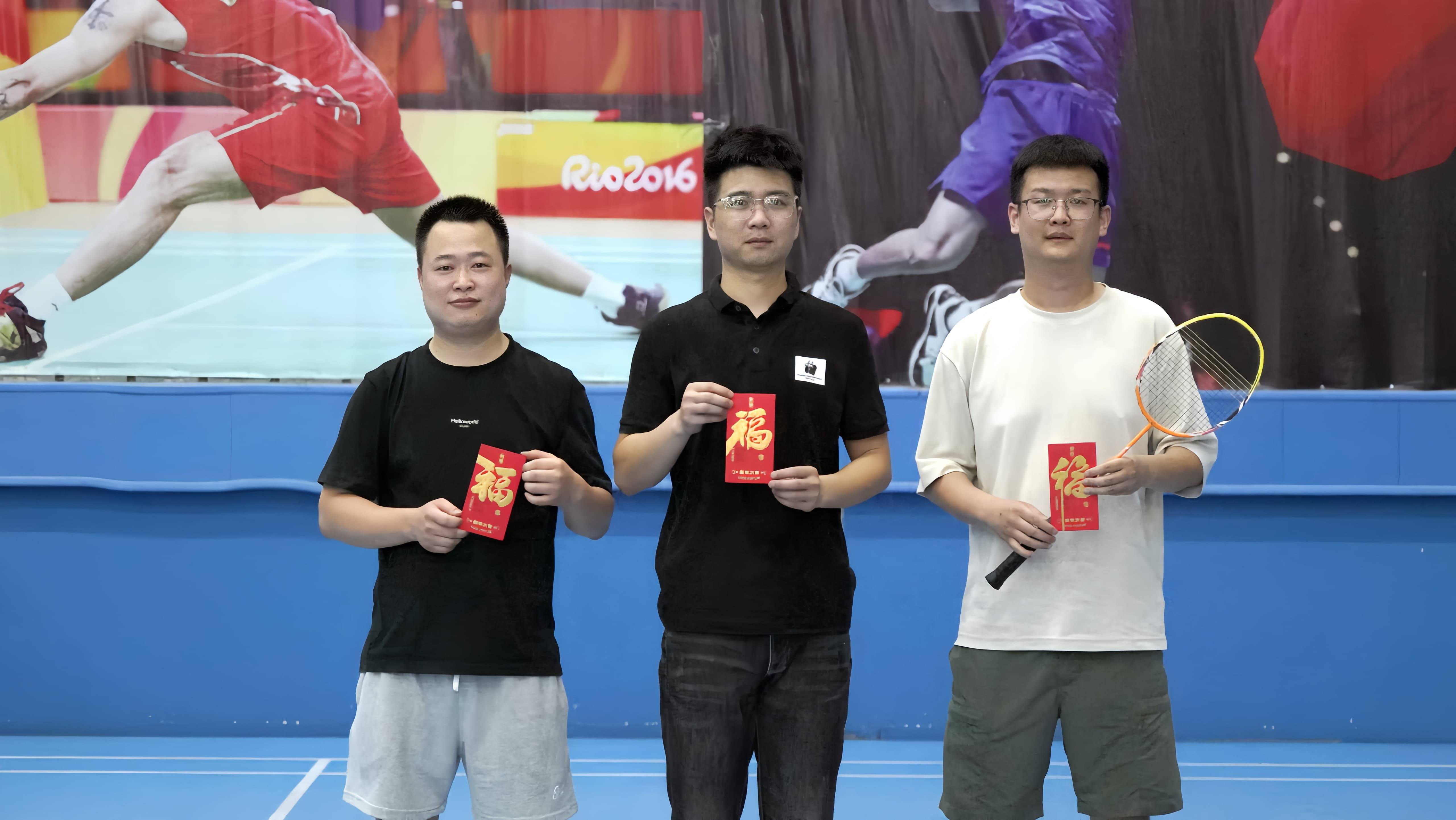 0522羽毛球比赛 (12).jpg