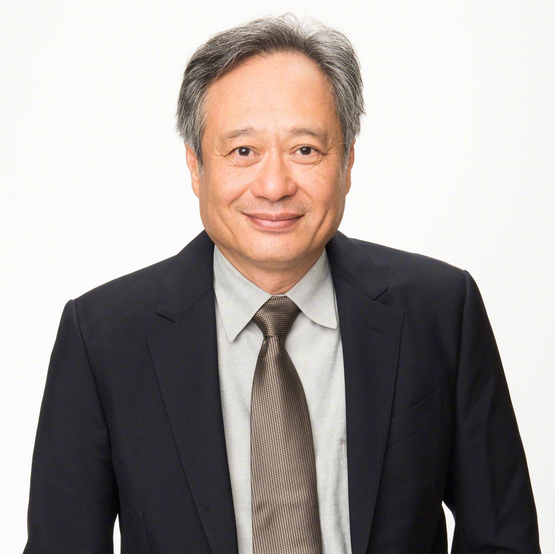 外媒曝李安执导新片《金山》重新正式开拍 张惬蒂、索菲亚·徐、彭祖耀、曾靖、欧文·提格主演