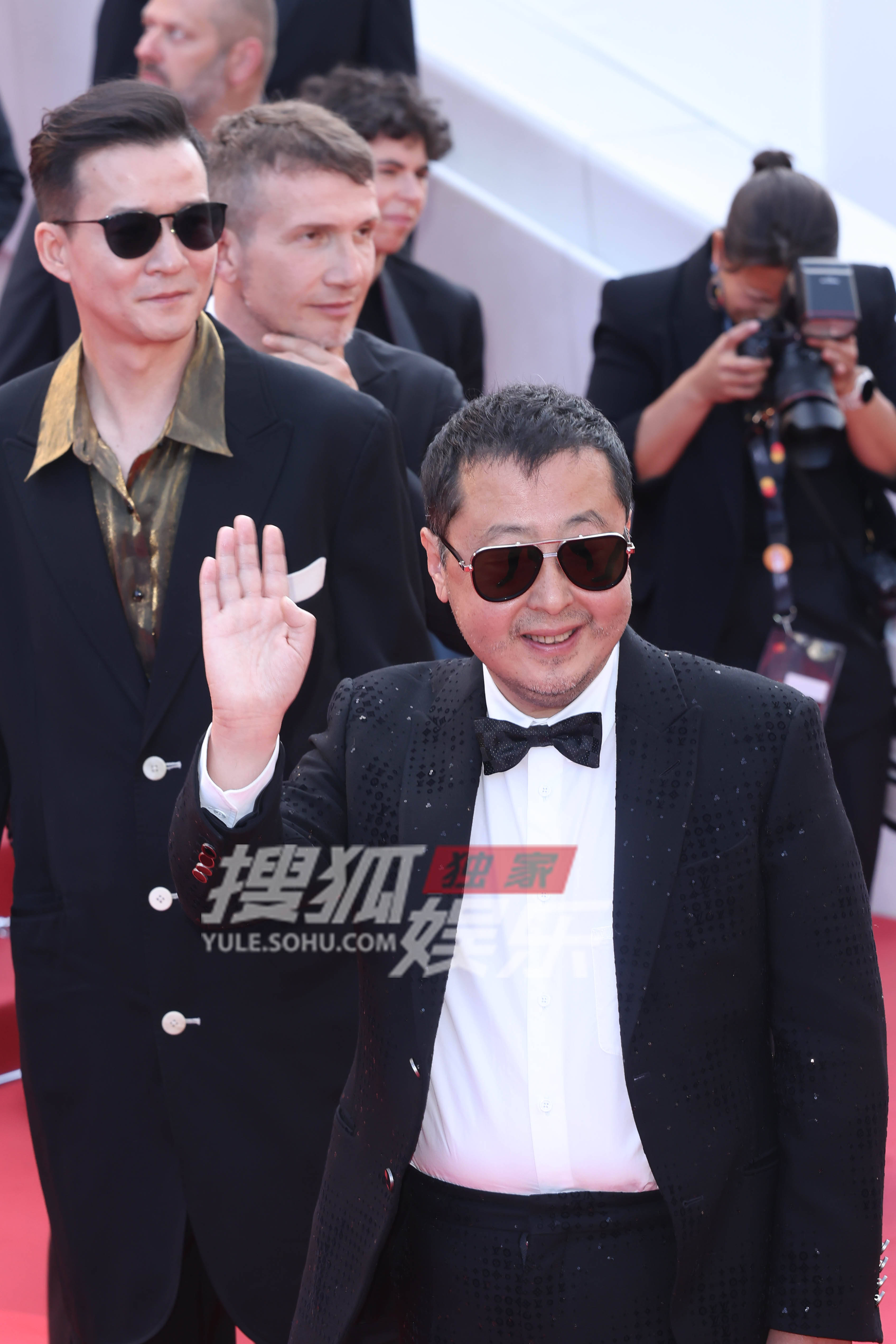 阿莫多瓦新作《苦涩的圣诞节》戛纳首映 贾樟柯携赵涛亮相红毯