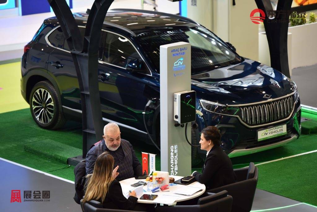 EV_Charge_Show_2025_automotuber_Togg_T10X.jpg