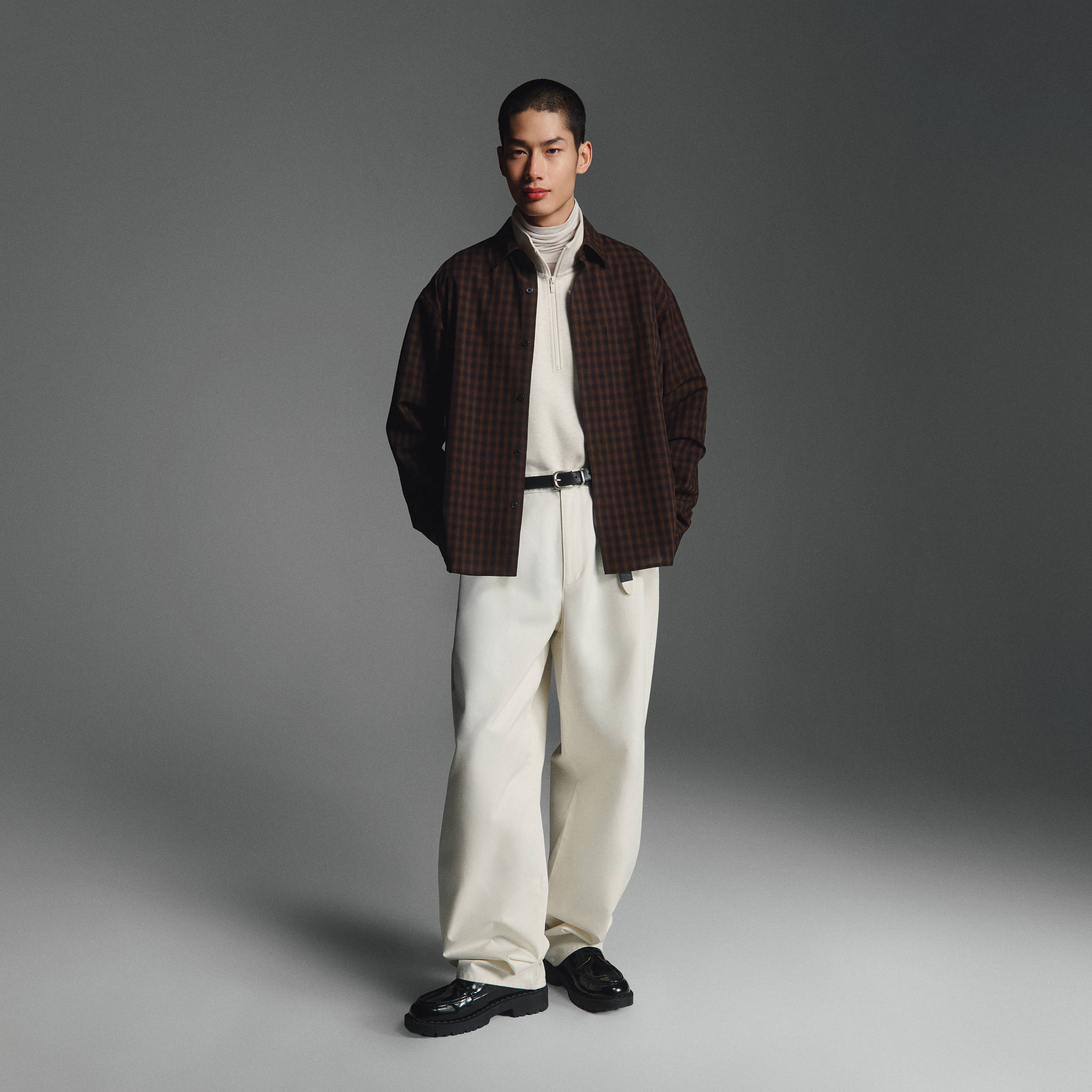 UNIQLO_FW26_SHOT12_2492_1x1_LR.jpg