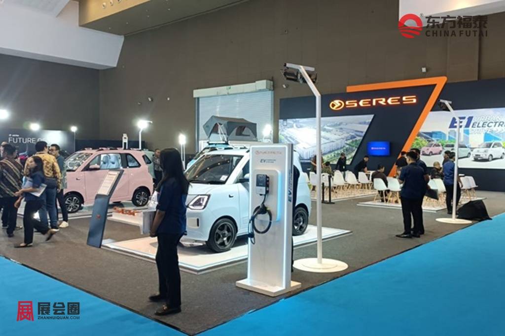 Booth-DFSK-dan-Seres-di-PEVS-2024.jpeg