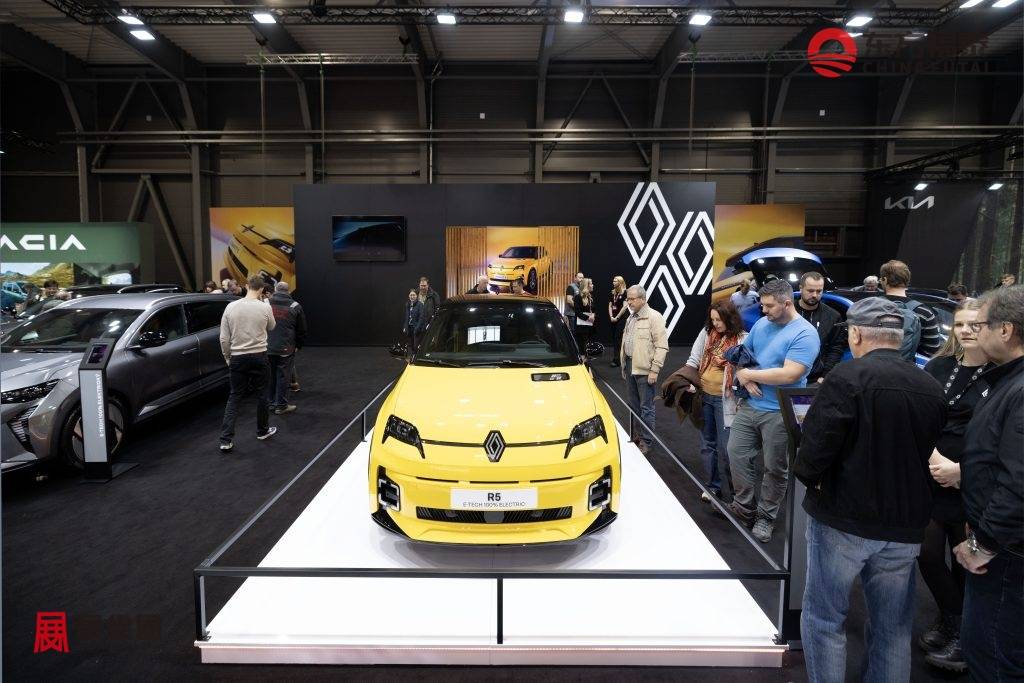 RENAULT-_TOP-1024x683.jpg