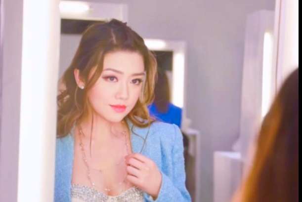 TVB女星一夜封神:怒挡渣男家门获网友狂赞,背后竟是百亿名门之后封面图