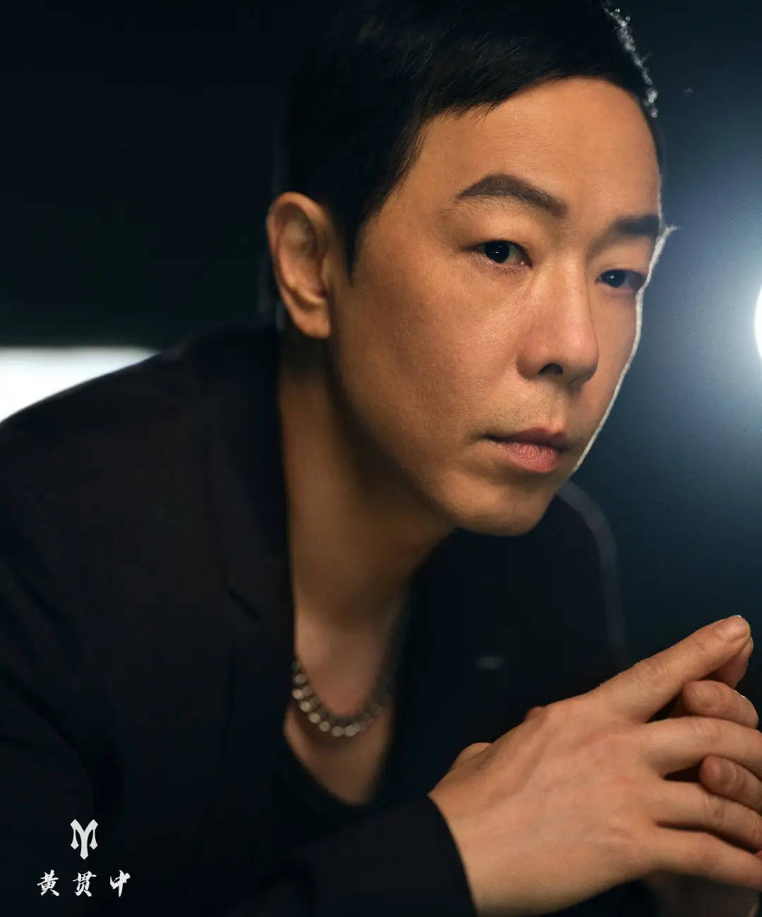 黄贯中发文悼念何勇：朋友再见了，很高兴认识你
