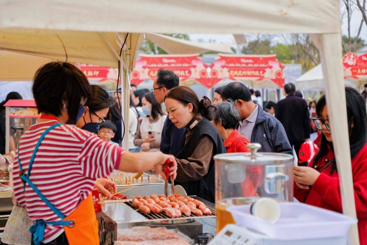 餐饮人,不敢再赌下一个“旺季” 餐饮人,不敢再赌下一个“旺季”