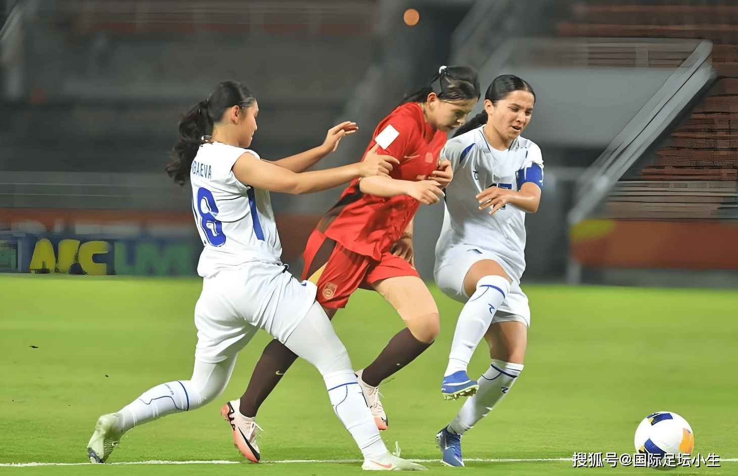 出线争夺战！乌兹别克斯坦女足 VS 中国香港女足，中亚铁骑能否拿下关键三分