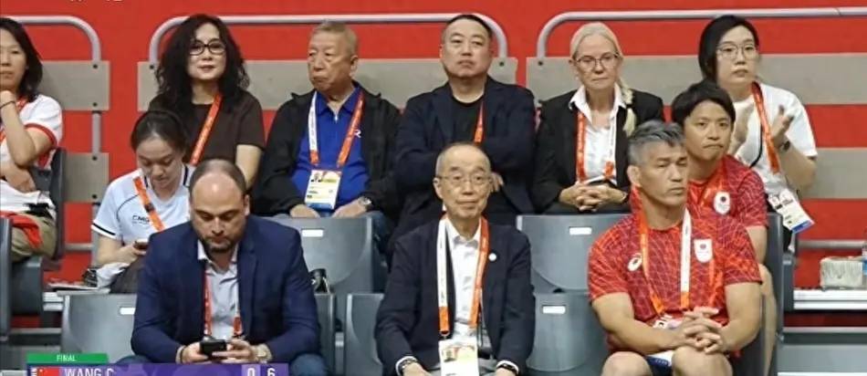 粉碎谣言!刘国梁现身名古屋亚运会,一身正气,回击被查谣传!
