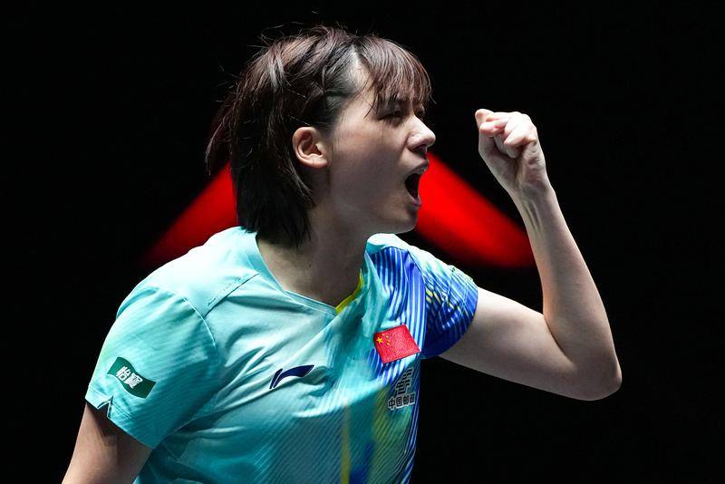 亚锦赛-陈熠3-0横扫早田希娜 蒯曼3-1桥本帆乃香晋级四强
