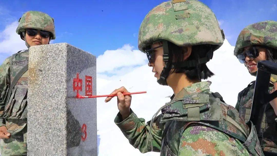 2024年女兵应征报名中_进行_毕业生_全日制