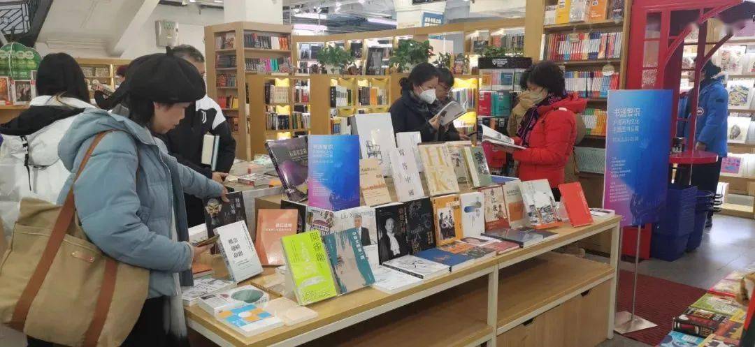 上海外文書店——以書為媒,敘說雙城故事_香港_公屋_兩地