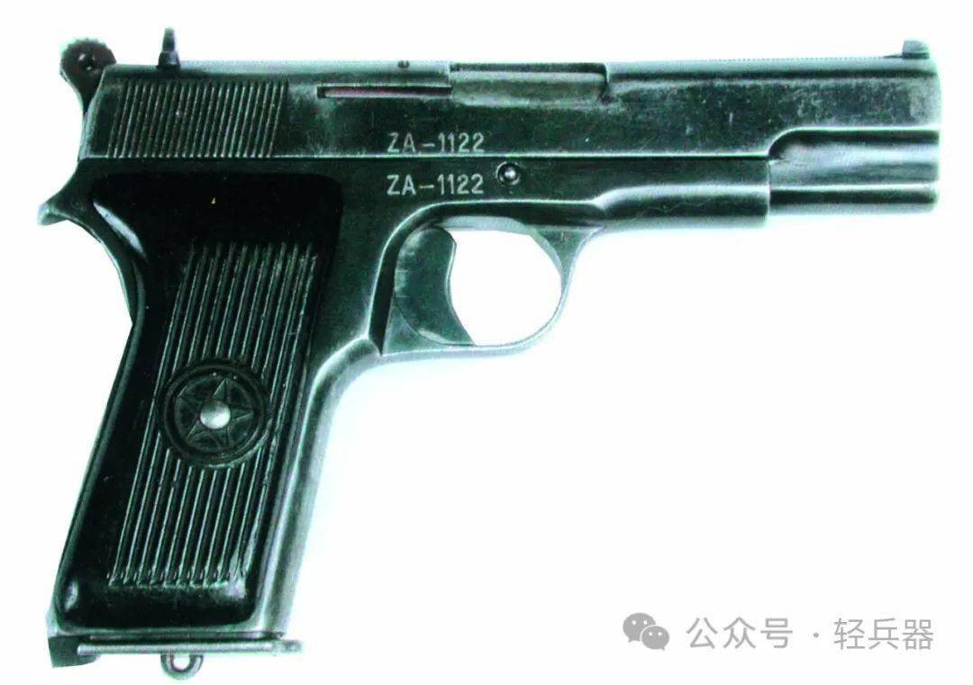 朝鲜轻武器揭秘_手枪_年代_式冲锋枪