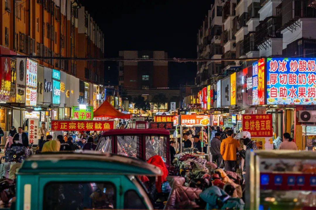 喜讯丨滕州两片区入选枣庄市夜间文化和旅游消费集聚区_街区_市民广场