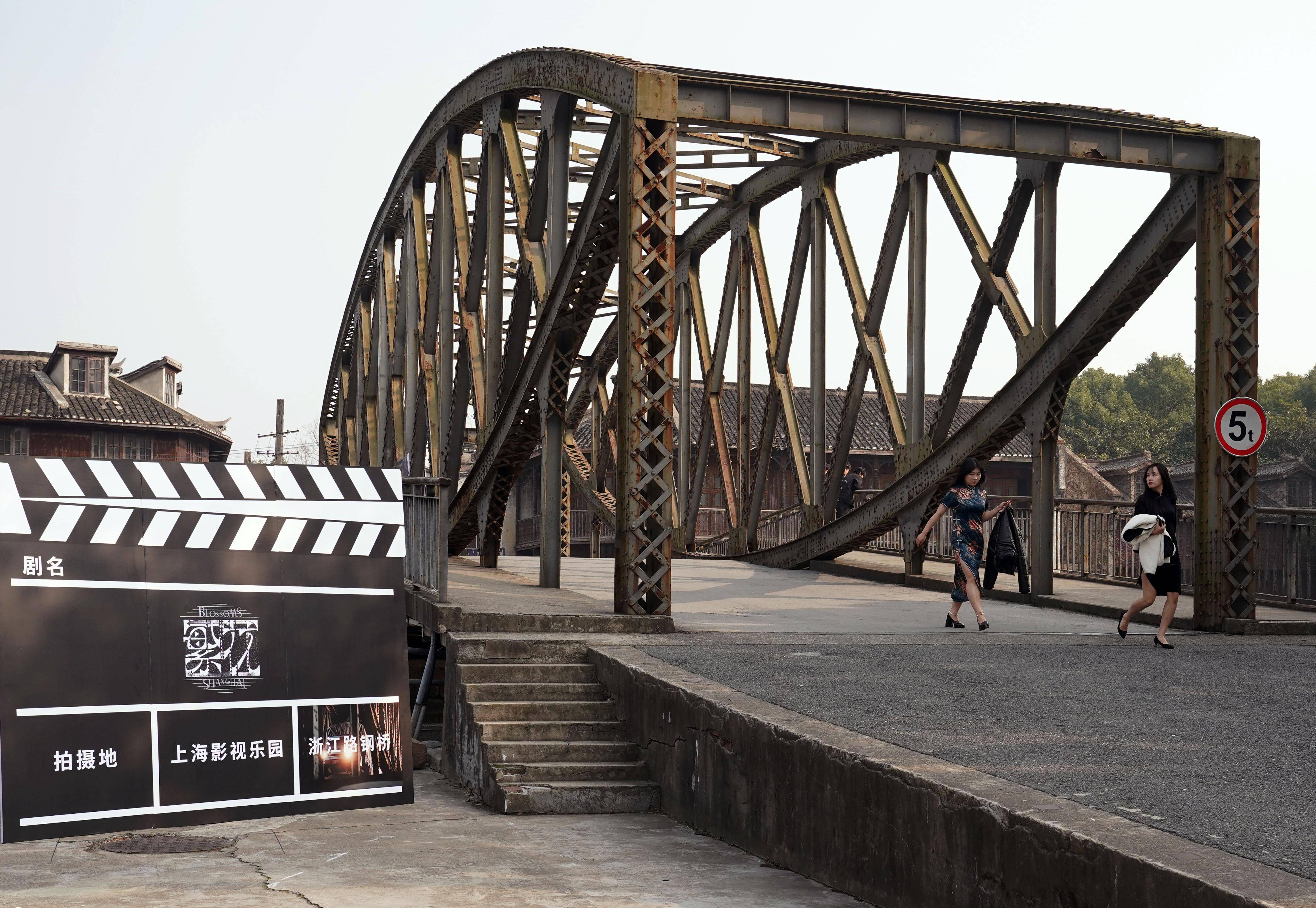 电视剧《繁花》热播 掀起上海文旅新热潮_新华社_刘颖_黄河路