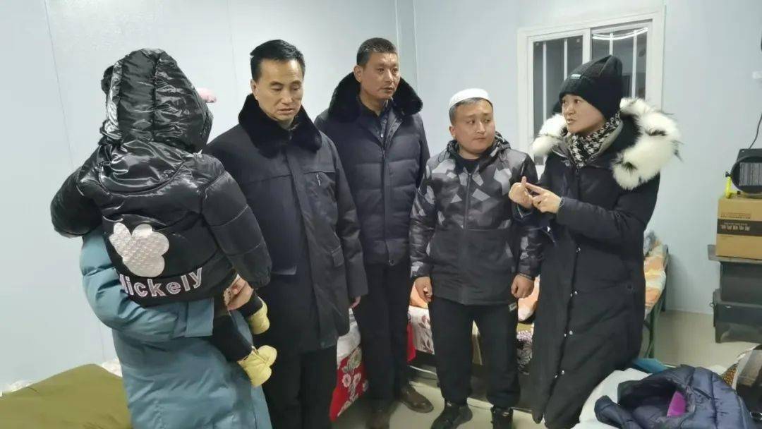 67【党旗在抗震救灾一线高高飘扬】循化县:白庄镇——"五心"工作法