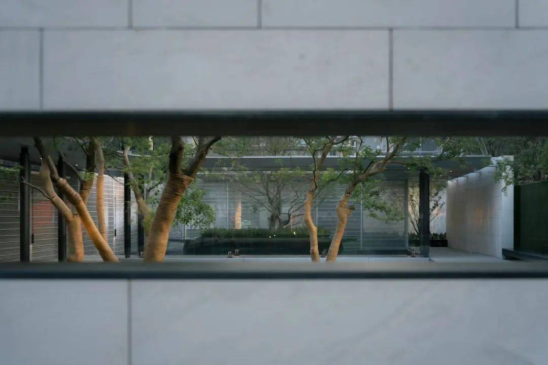 空间中的渗透与流动