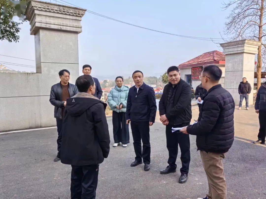 县政法委书记严鹏程来到上栗县事盛花炮制造有限公司,萍乡市永泰烟花