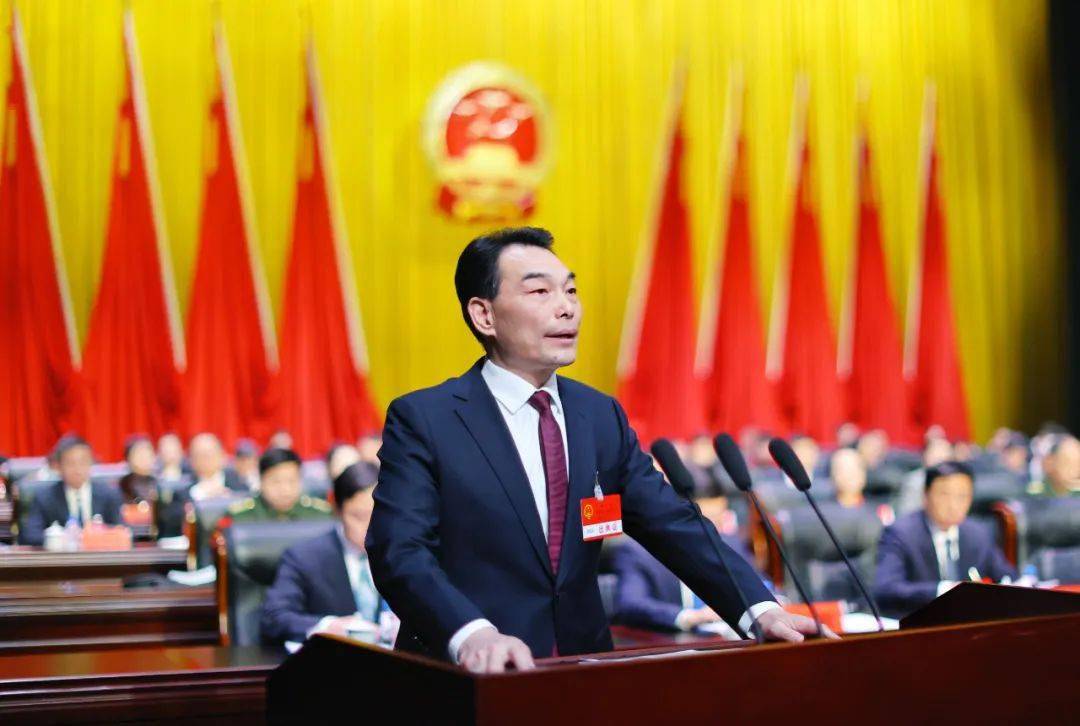 一图看懂 |2024萍乡市政府工作报告来了→_市人民政府_李欢_中心