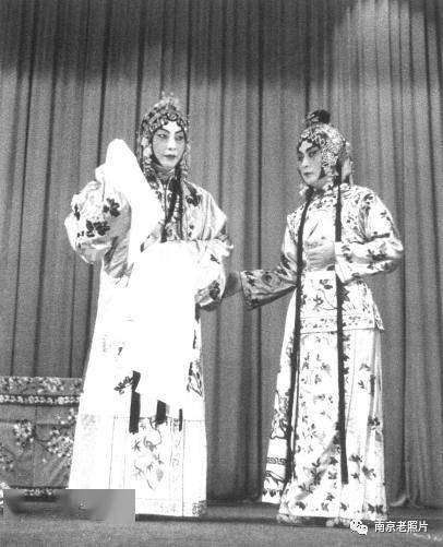 梅蘭芳1956年在南京人民大會堂公演時的珍貴老照片_先生_表演_演出