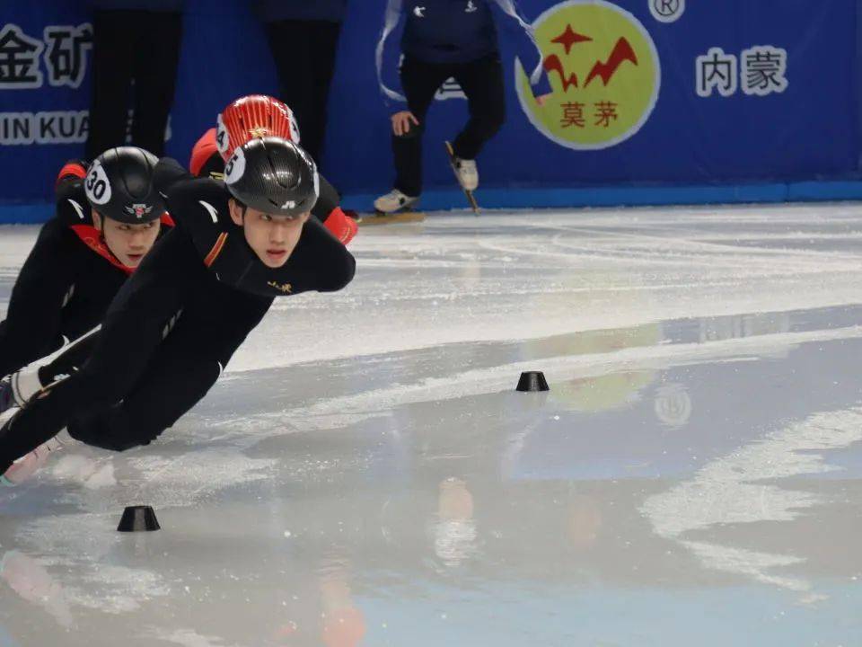 我省奪得一金一銅,其中魏鵬在男子四人雪車比賽中為山東奪得本屆