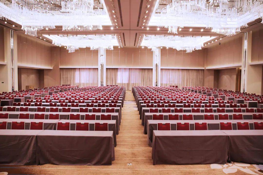 岁末欢聚,让一场"闪耀全场"的年终盛会来完美收官_hotel_会议_广州