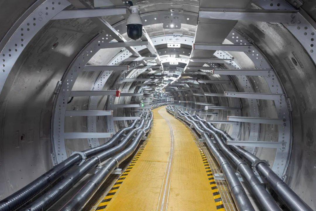 盾构机始发首台盾构机工厂下线工程投运以来,隧道内电缆运行正常,洞内